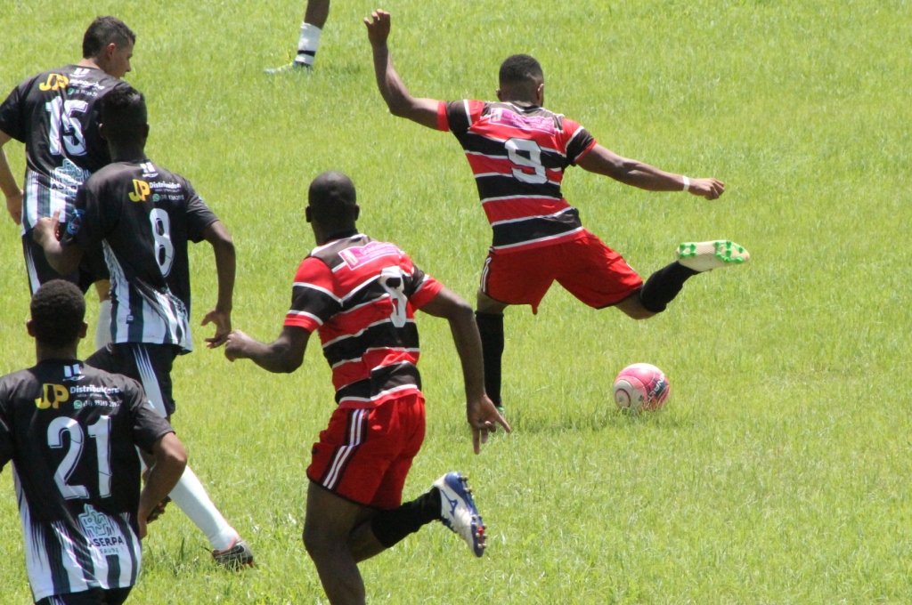 Dínamo tem nove ex-jogadores no maior campeonato de futebol de base do  Brasil - Araxá Agora